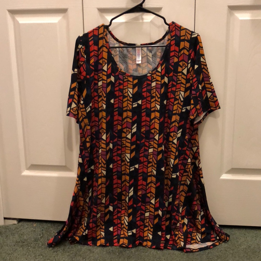 LuLaRoe Perfect T